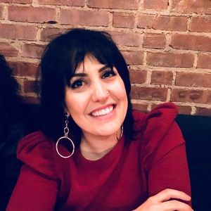 Meet your Posher, Elena